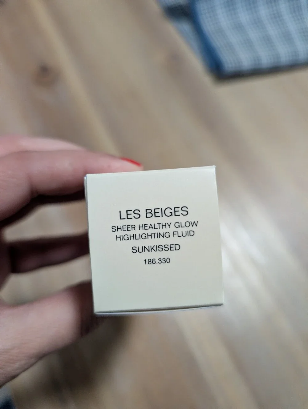 Chanel Les Beiges Sheer Healthy Glow Highlighting Fluid
